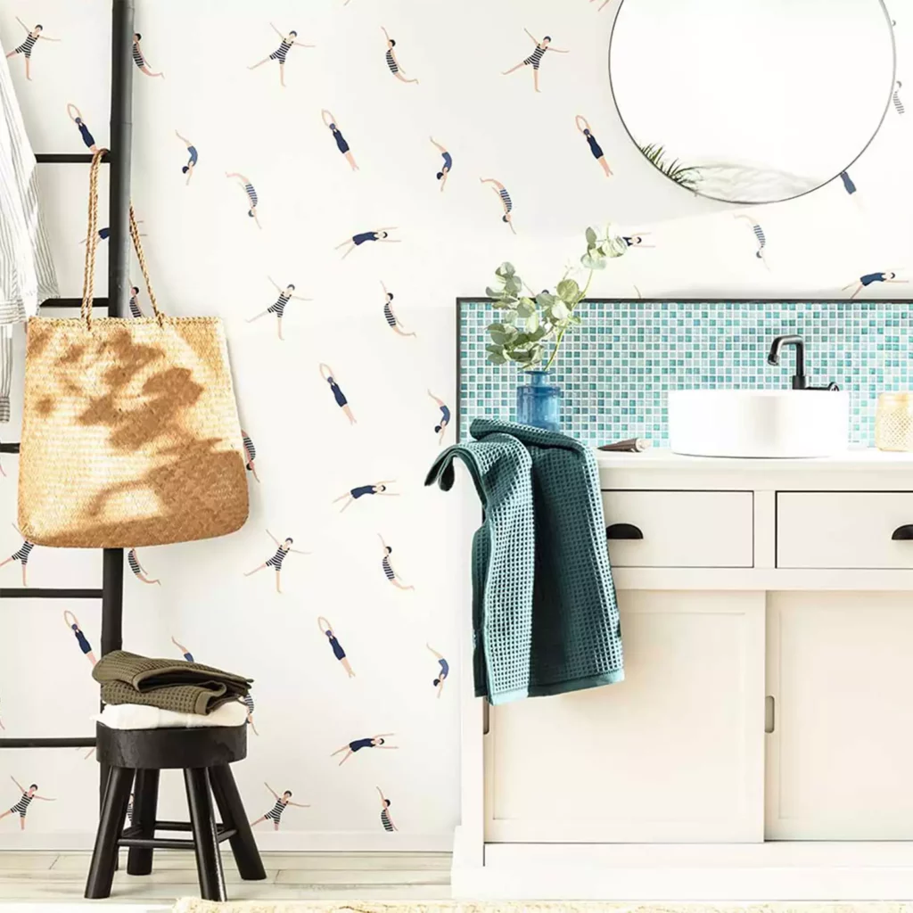 Papier peint salle de bain avec des petits baigneurs
